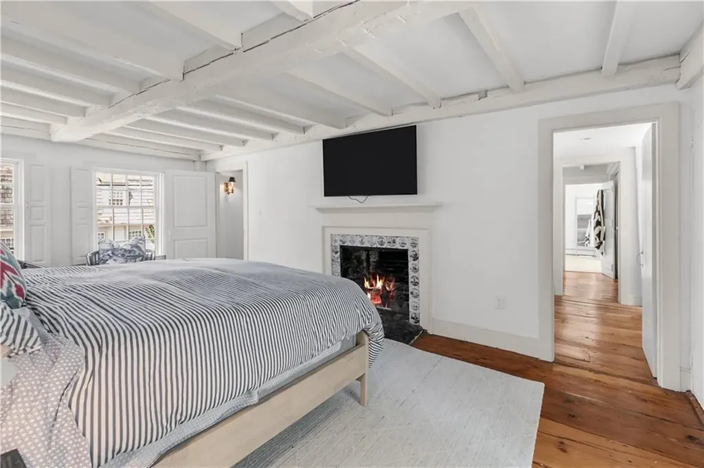 22 Bridge Street Newport RI 02840