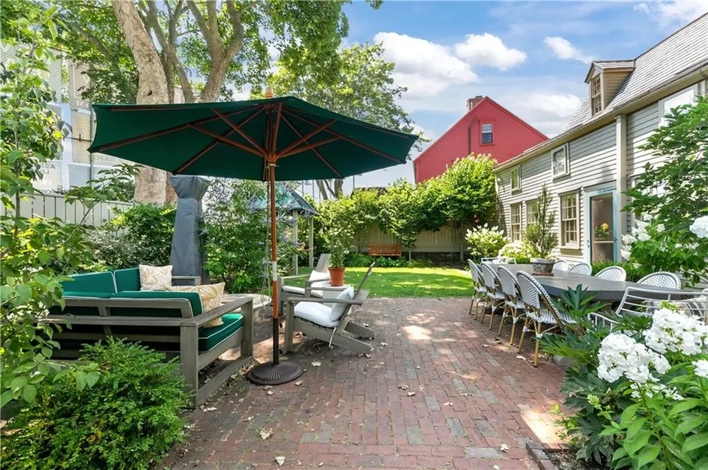 22 Bridge Street Newport RI 02840