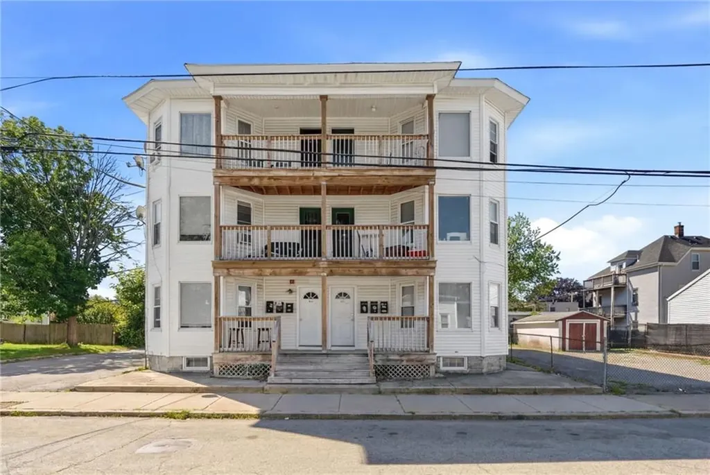 271 Coe Street Woonsocket RI 02895