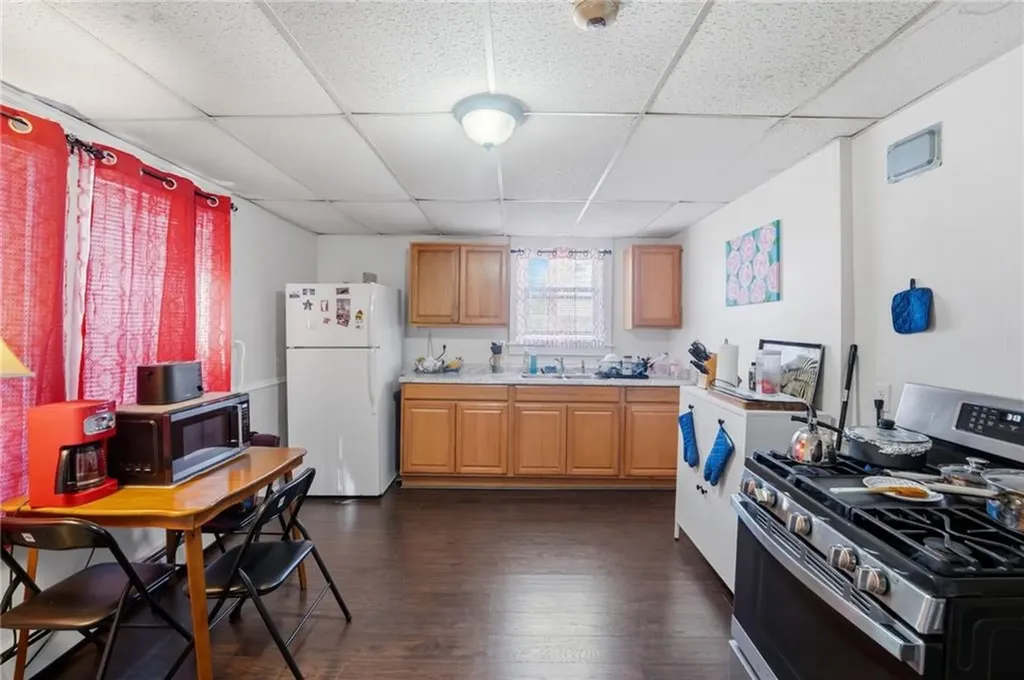 271 Coe Street Woonsocket RI 02895
