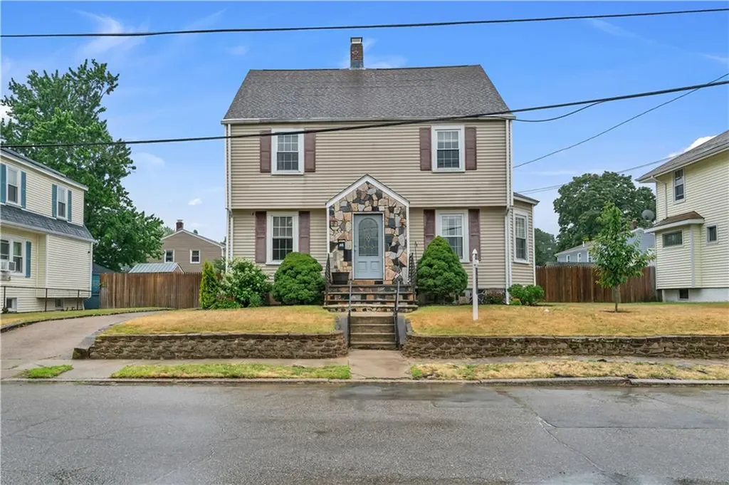 86 Westwood Avenue Cranston RI 02905