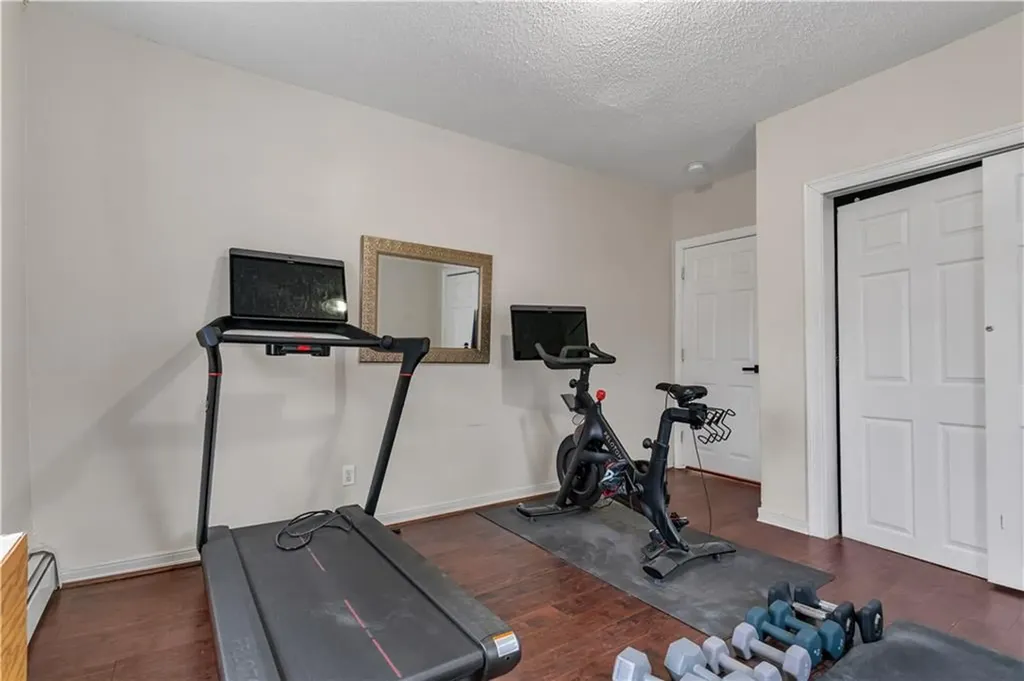 86 Westwood Avenue Cranston RI 02905