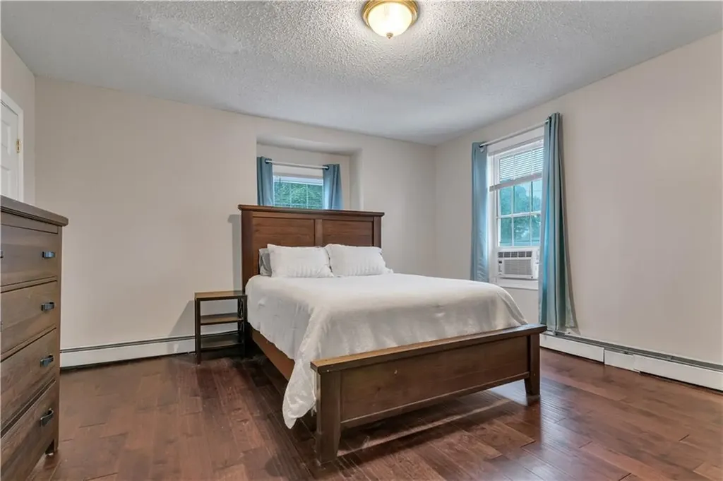 86 Westwood Avenue Cranston RI 02905