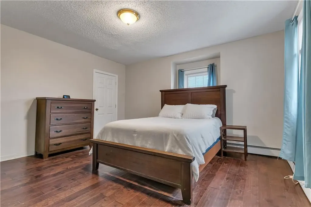 86 Westwood Avenue Cranston RI 02905