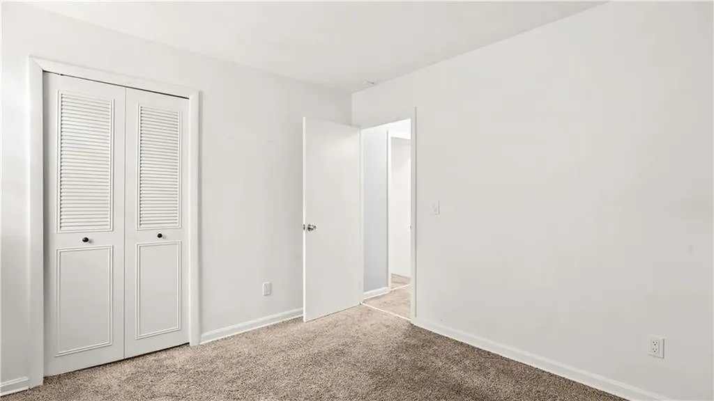 27 Gillen Avenue North Providence RI 02904
