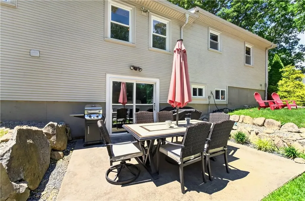 12 Briar Hill Drive Cranston RI 02921