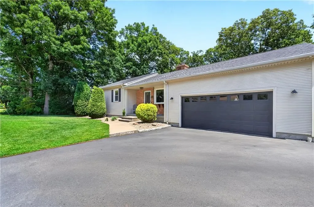 12 Briar Hill Drive Cranston RI 02921