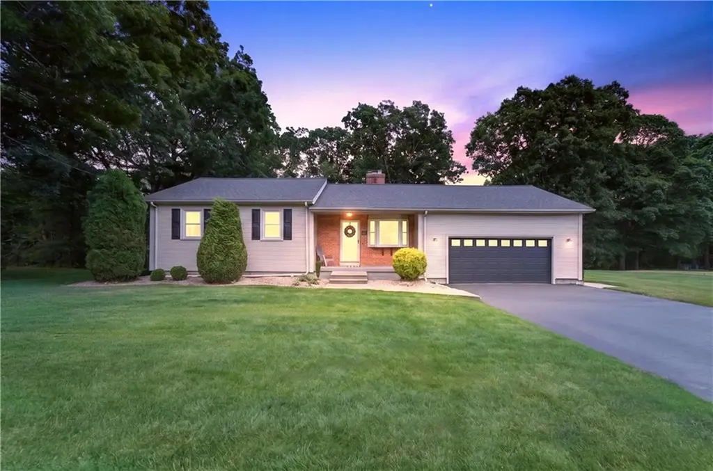 12 Briar Hill Drive Cranston RI 02921