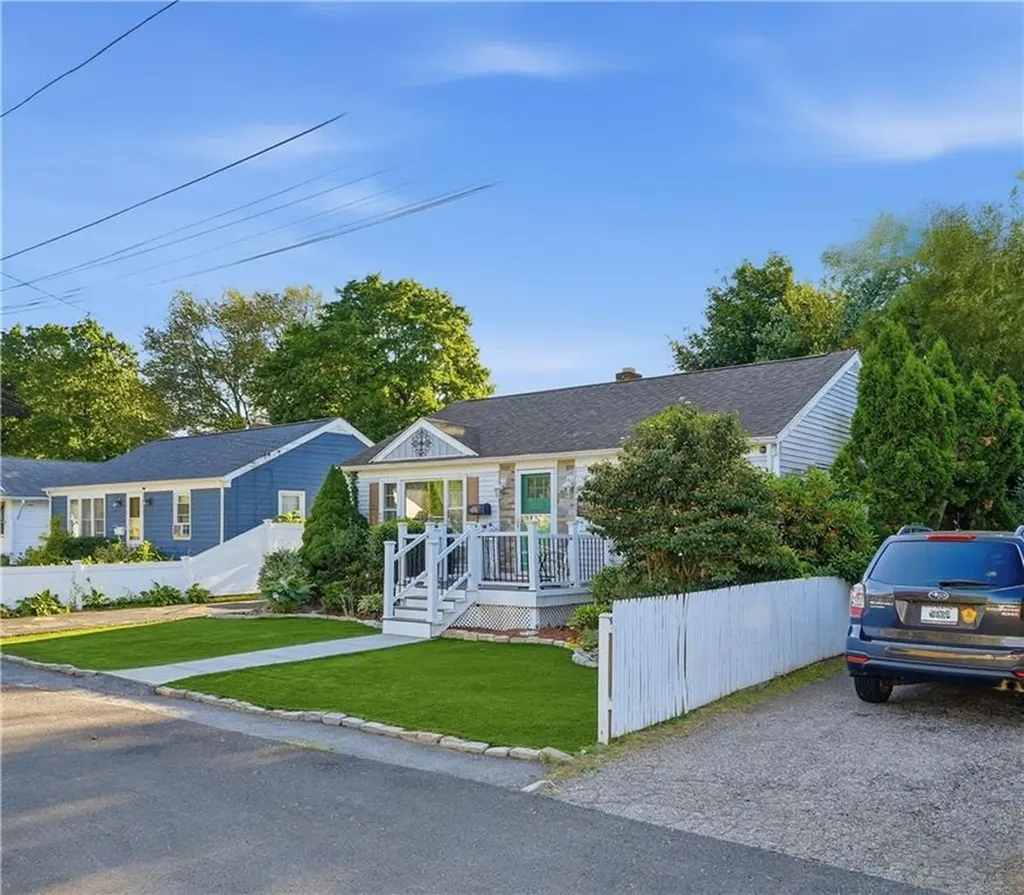 11 Cherry Street North Providence RI 02911