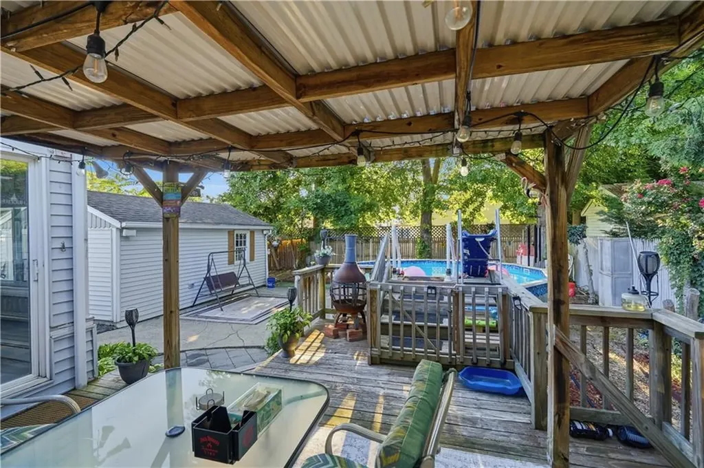 11 Cherry Street North Providence RI 02911