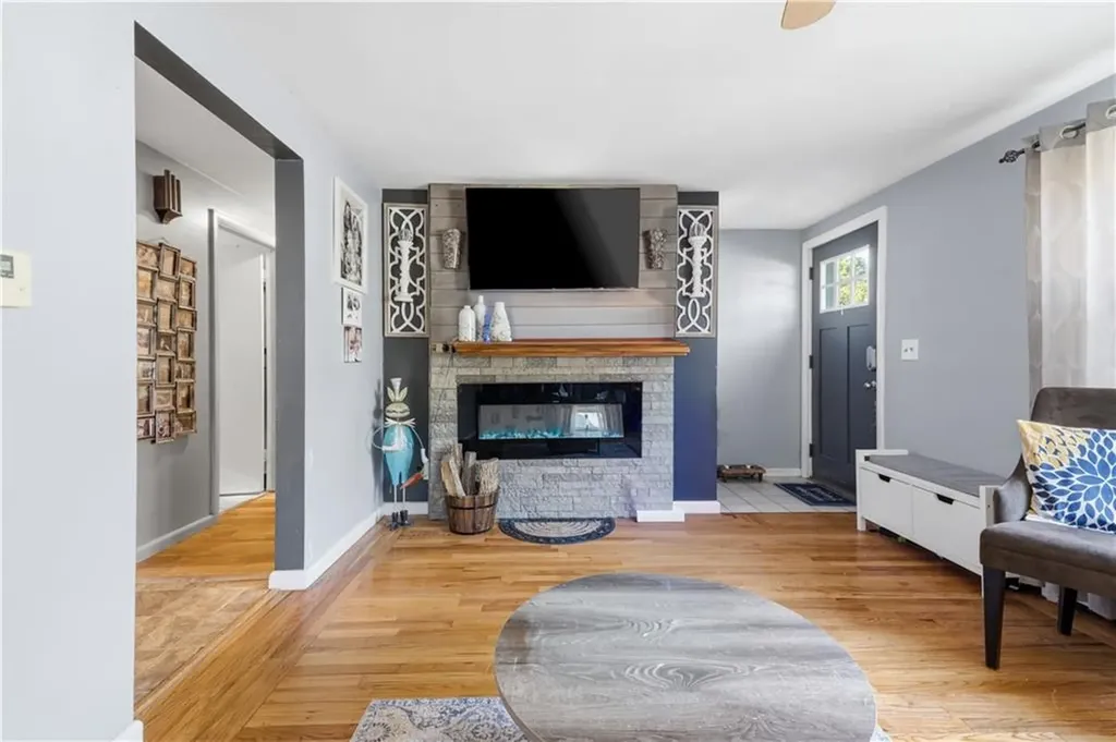 11 Cherry Street North Providence RI 02911
