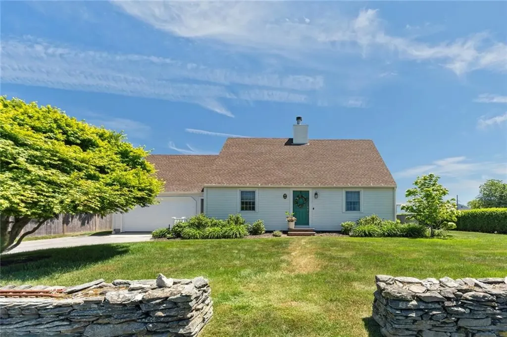 14 Wolcott Avenue Middletown RI 02842