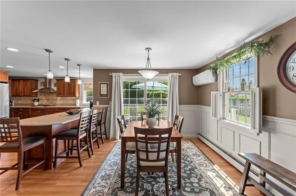 14 Wolcott Avenue Middletown RI 02842