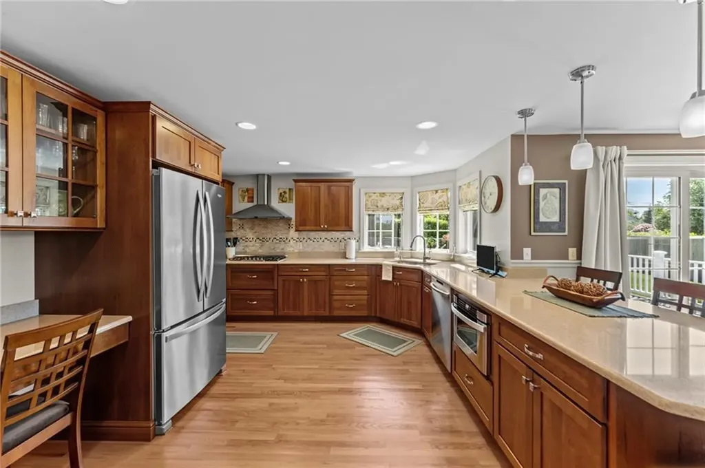 14 Wolcott Avenue Middletown RI 02842