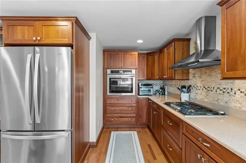 14 Wolcott Avenue Middletown RI 02842