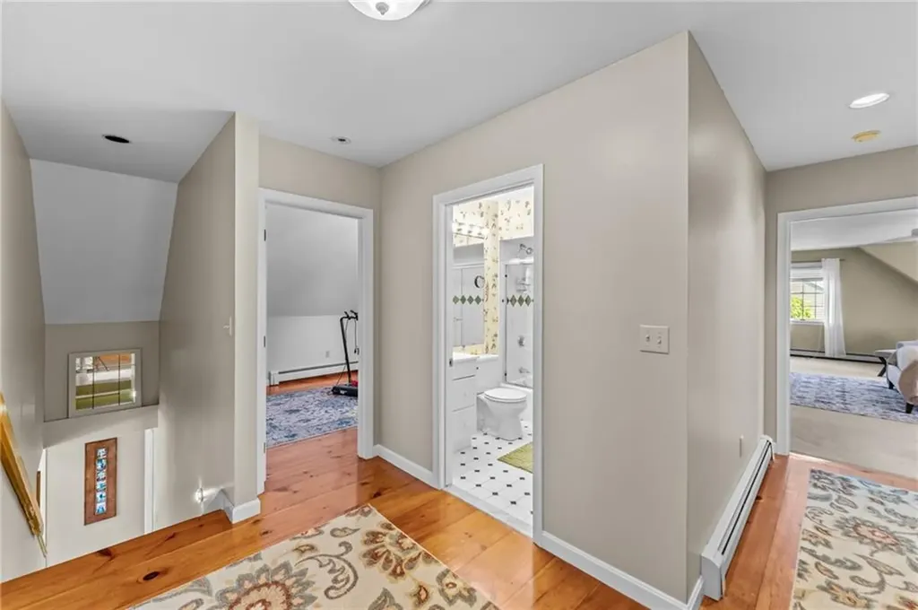 14 Wolcott Avenue Middletown RI 02842