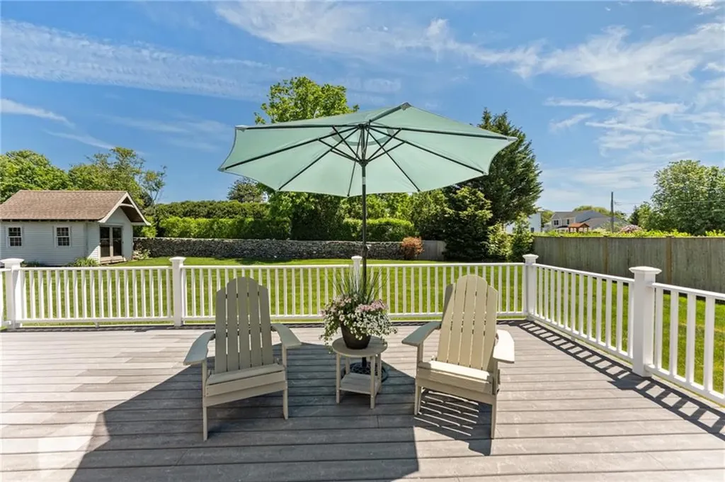 14 Wolcott Avenue Middletown RI 02842