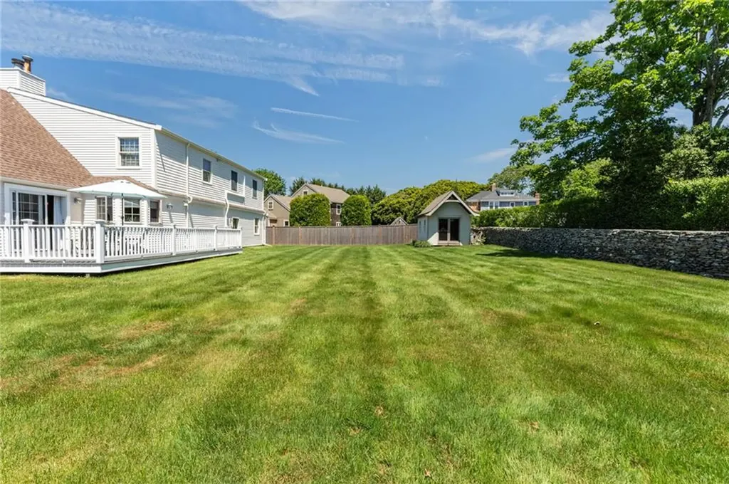 14 Wolcott Avenue Middletown RI 02842