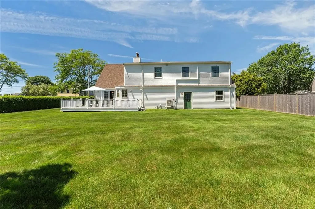 14 Wolcott Avenue Middletown RI 02842