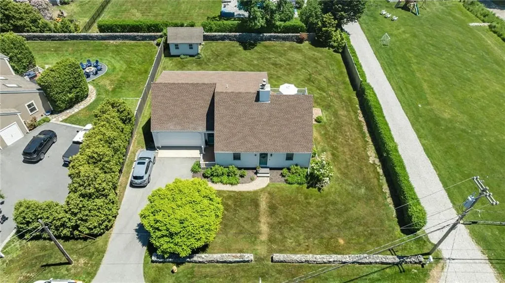 14 Wolcott Avenue Middletown RI 02842