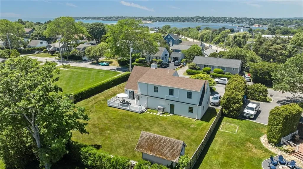 14 Wolcott Avenue Middletown RI 02842