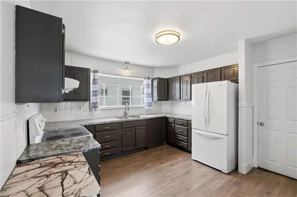 116 Warwick Road Pawtucket RI 02861