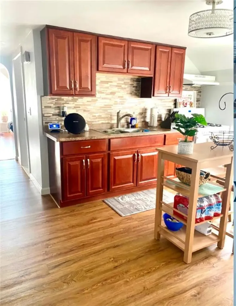 116 Warwick Road Pawtucket RI 02861