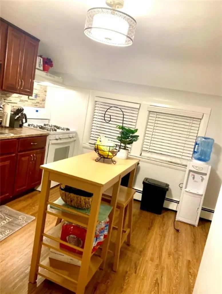 116 Warwick Road Pawtucket RI 02861