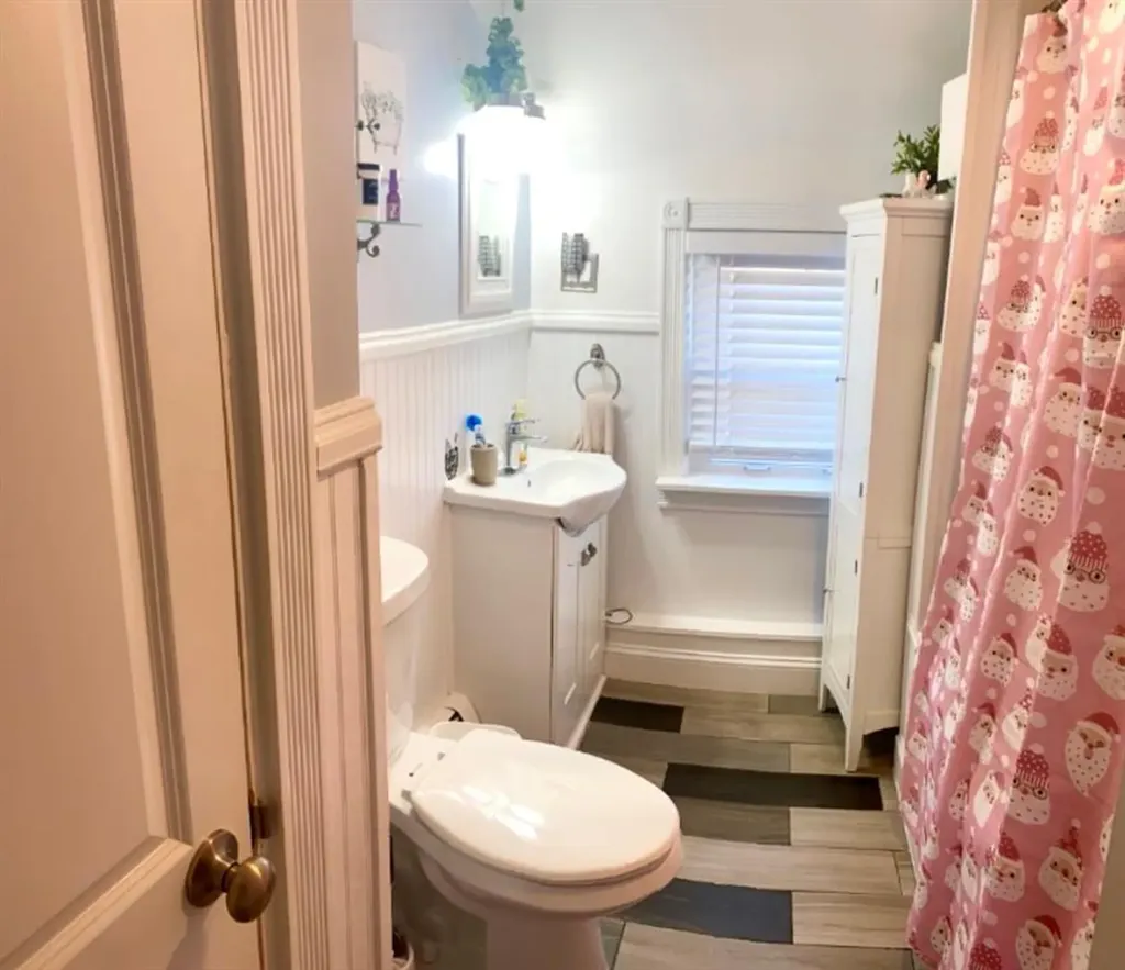 116 Warwick Road Pawtucket RI 02861