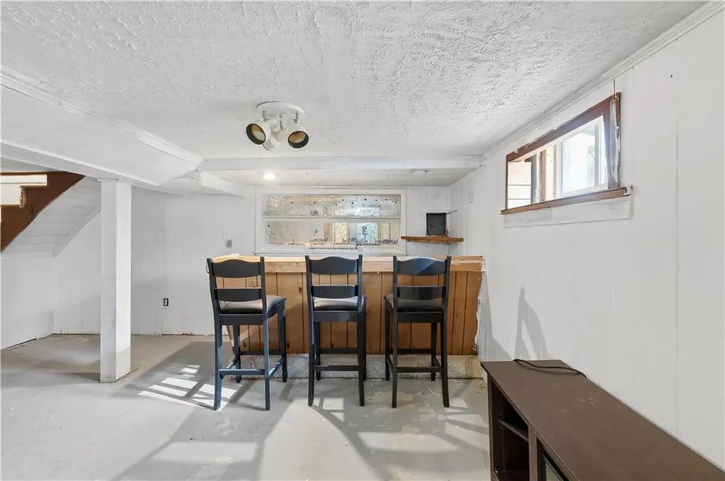 116 Warwick Road Pawtucket RI 02861
