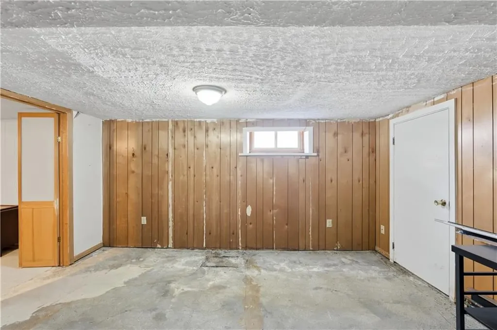 116 Warwick Road Pawtucket RI 02861
