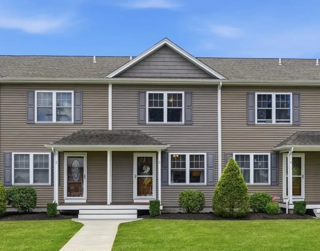 100 Woodlawn Avenue North Providence RI 02904