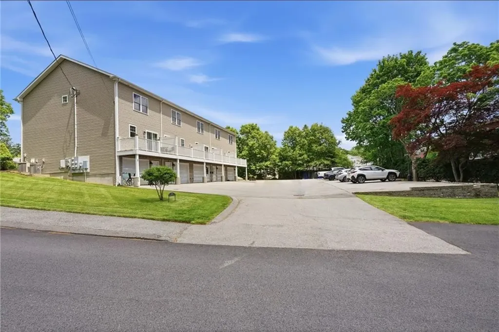 100 Woodlawn Avenue North Providence RI 02904