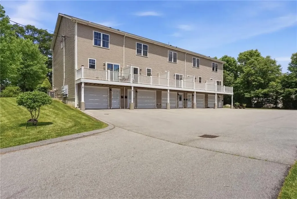 100 Woodlawn Avenue North Providence RI 02904