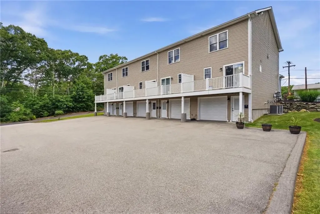 100 Woodlawn Avenue North Providence RI 02904