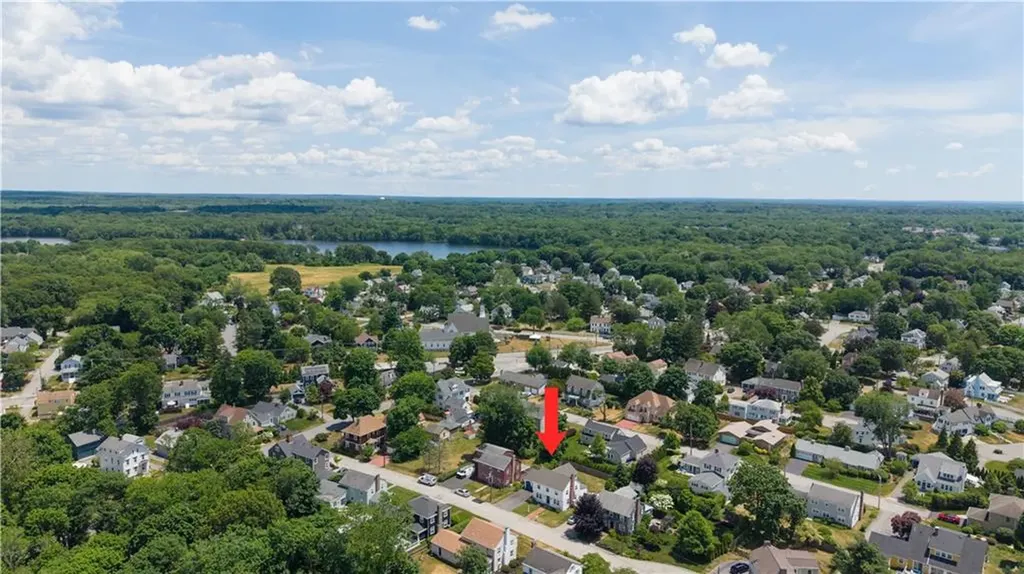 24 Huntington Drive East Providence RI 02916