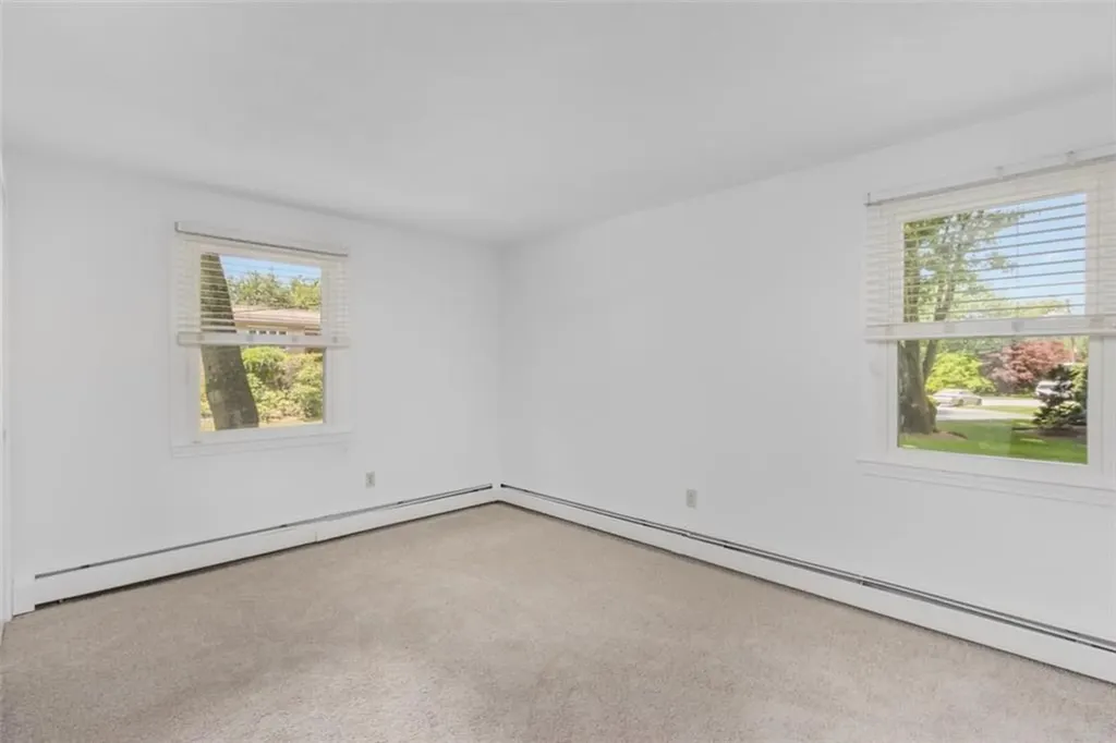123 Hines Farm Road Cranston RI 02921
