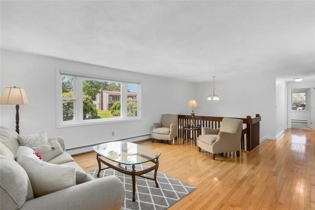 123 Hines Farm Road Cranston RI 02921