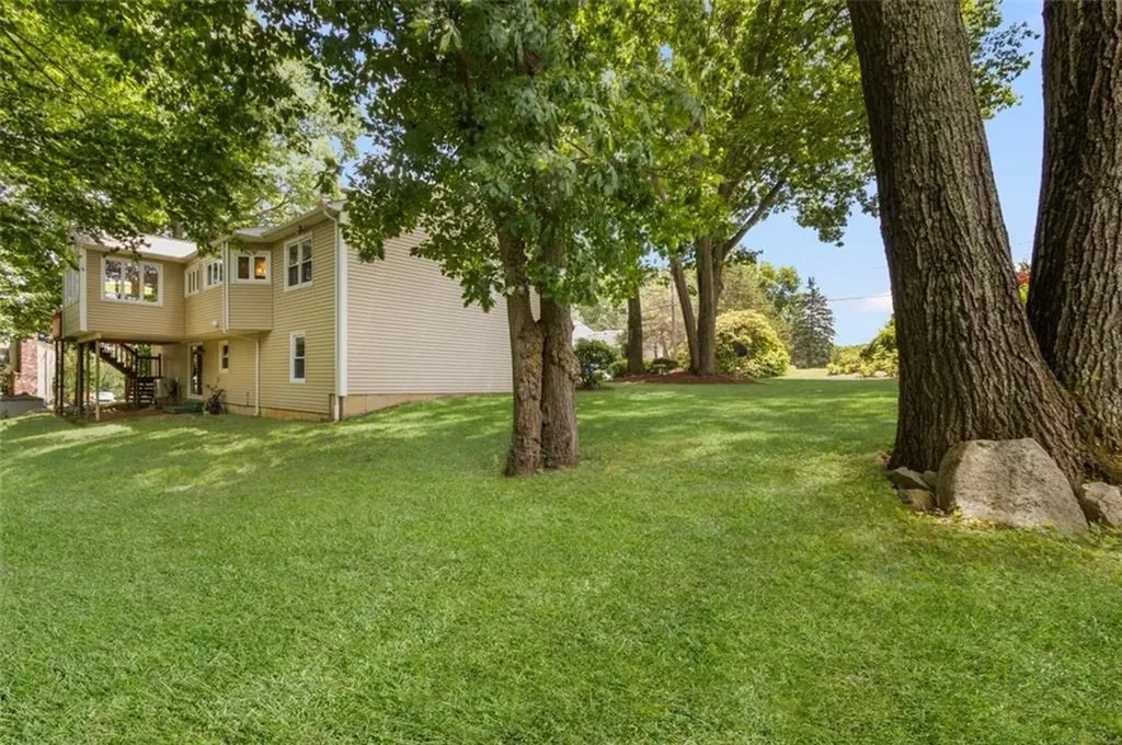 123 Hines Farm Road Cranston RI 02921