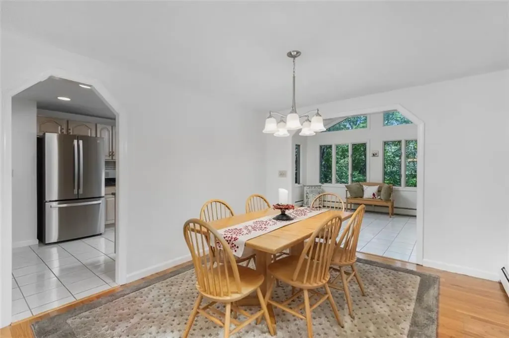 123 Hines Farm Road Cranston RI 02921