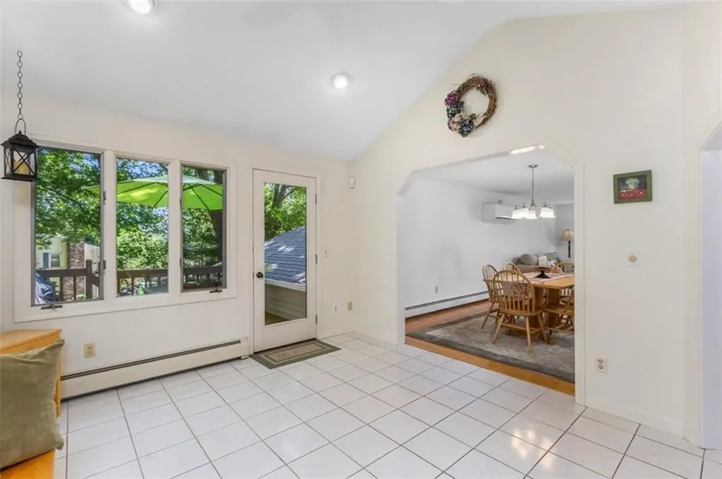 123 Hines Farm Road Cranston RI 02921