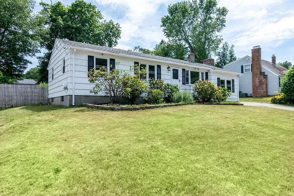 158 Lewiston Street Warwick RI 02889