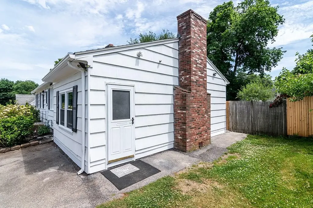 158 Lewiston Street Warwick RI 02889