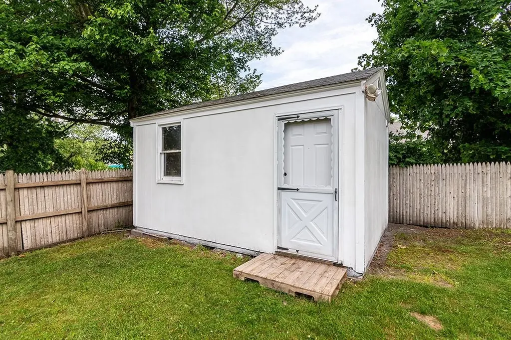 158 Lewiston Street Warwick RI 02889