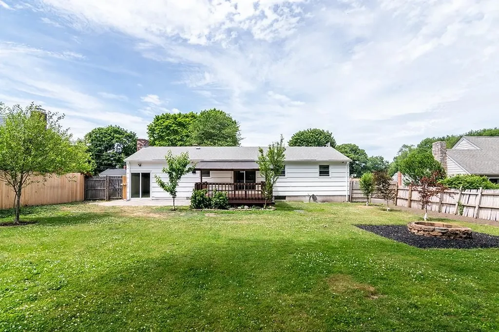 158 Lewiston Street Warwick RI 02889