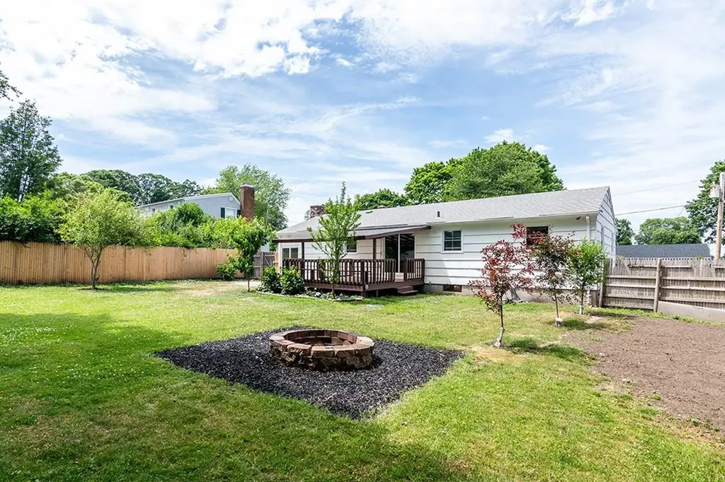 158 Lewiston Street Warwick RI 02889
