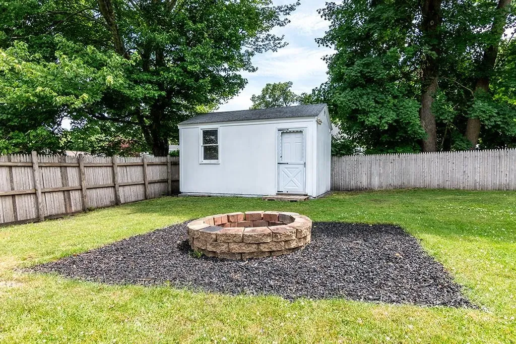 158 Lewiston Street Warwick RI 02889