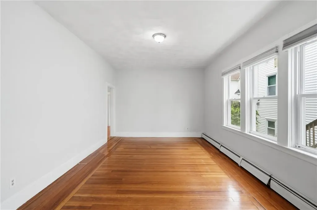 76 Radcliffe Avenue Providence RI 02908
