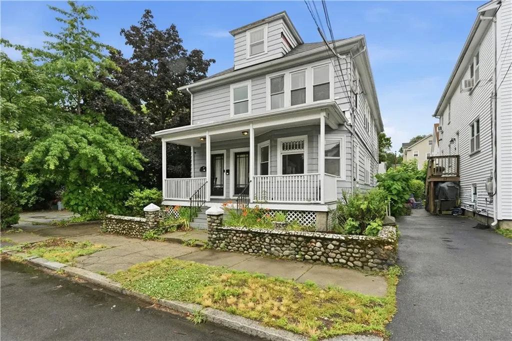 76 Radcliffe Avenue Providence RI 02908
