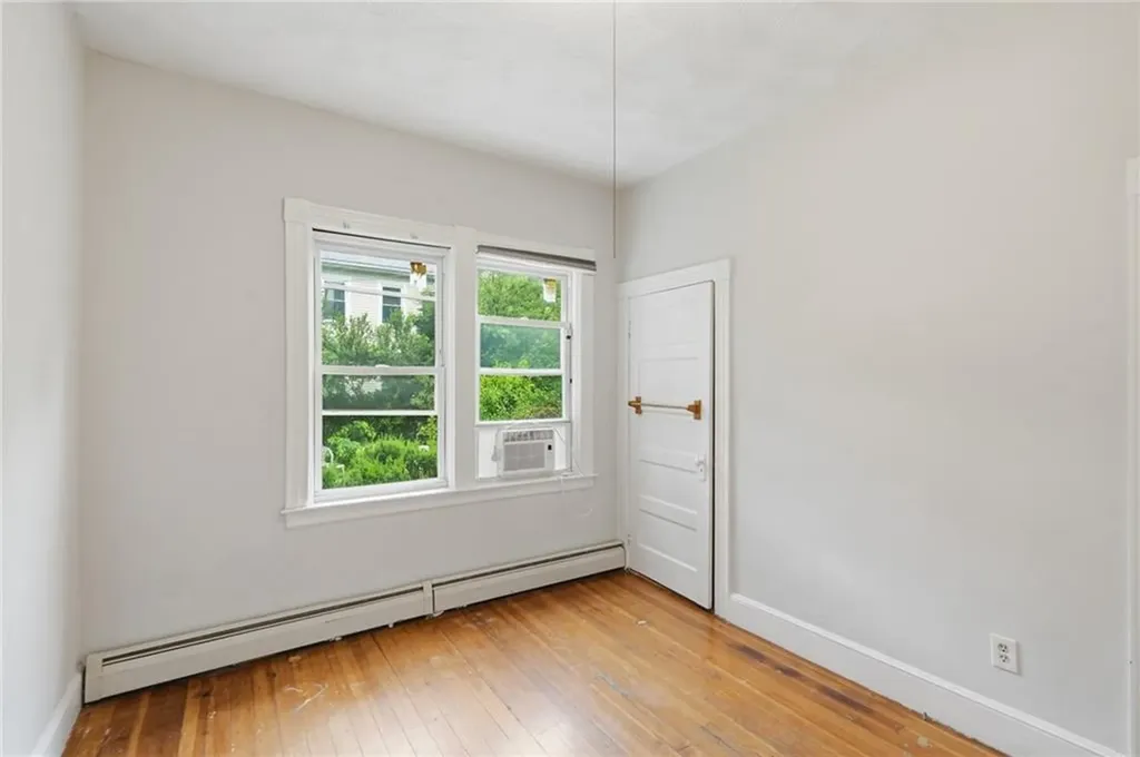 76 Radcliffe Avenue Providence RI 02908